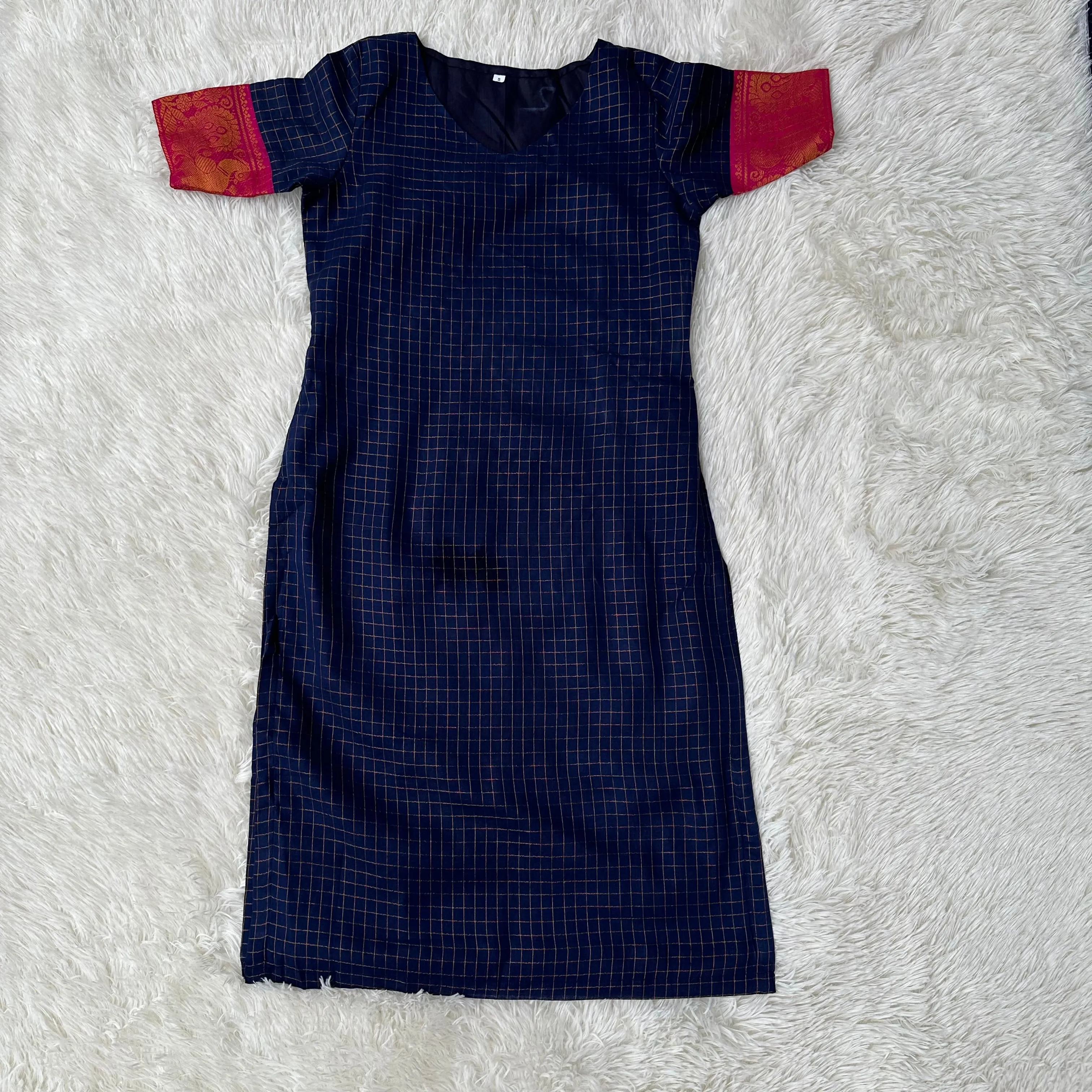 Sungudi Splendor: Navy Blue and Pink Kurta with Palazzo Pants Set